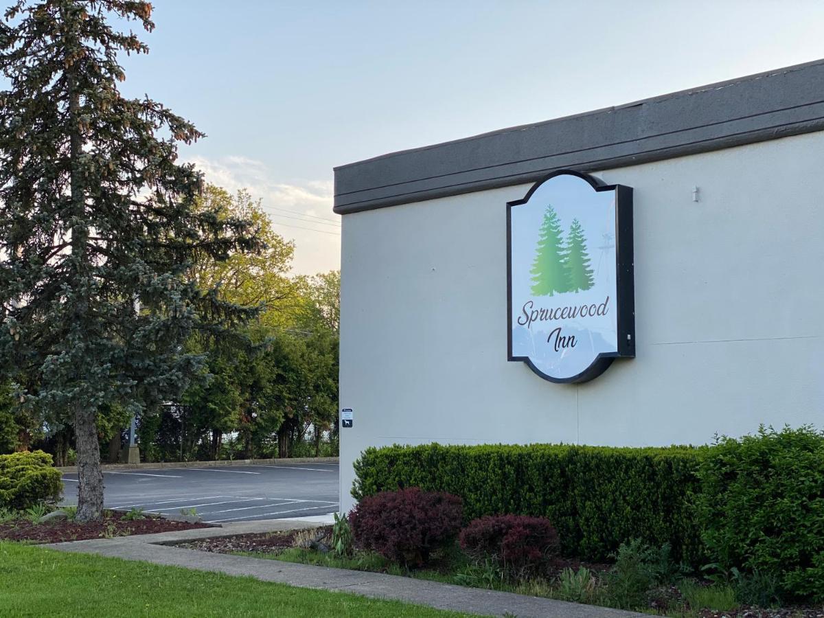Sprucewood Inn Elyria Esterno foto
